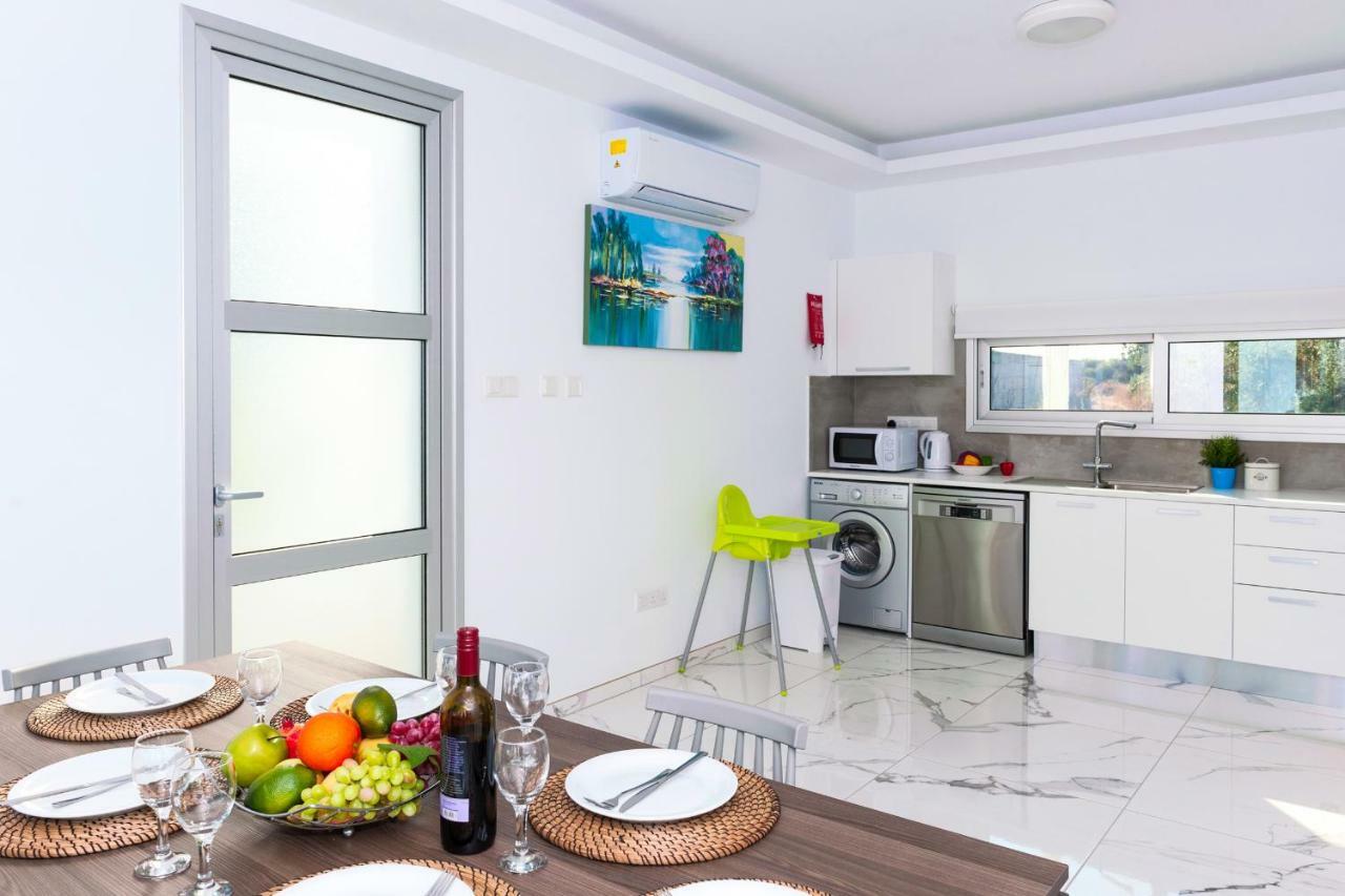 פרוטאראס Villa Carmen מראה חיצוני תמונה